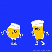 なかねありさ的gif的gif-乾杯の機会が減ったので自ら乾杯するビールたち