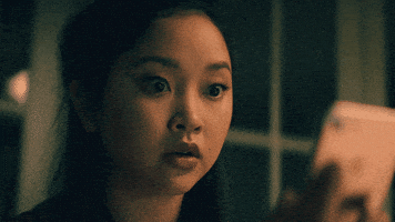 每日GIF(2021-02-13)的gif-Lana Condor Peter Kavinsky GIF by NETFLIX