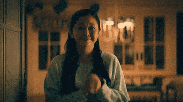 每日GIF(2021-02-14)的gif-Lana Condor Peter Kavinsky GIF by NETFLIX