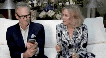 每日GIF(2021-03-01)的gif-Catherine Ohara GIF by Golden Globes