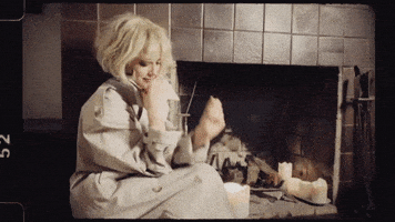 每日GIF(2021-03-05)的gif-Embarrassed Daddys Home GIF by St. Vincent
