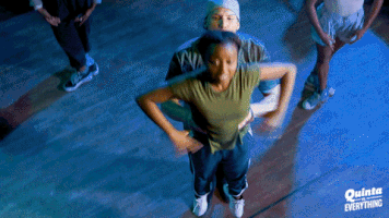 每日GIF(2021-03-05)的gif-Season 1 Dancing GIF by Quinta vs. Everything
