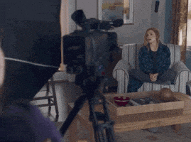 每日GIF(2021-03-07)的gif-Kathryn Hahn Marvel GIF by Nerdist.com