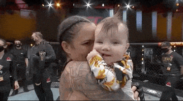 每日GIF(2021-03-09)的gif-Amanda Nunes Sport GIF by UFC