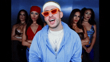 每日GIF(2021-03-11)的gif-Music Video GIF by Bad Bunny