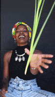 每日GIF(2021-03-21)的gif-Happy Black Girl GIF by Fanm Djanm