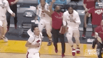 每日GIF(2021-03-22)的gif-Ncaa Basketball Sport GIF by NCAA March Madness