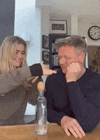 每日GIF(2021-03-29)的gif-Gordon Ramsay Prank GIF