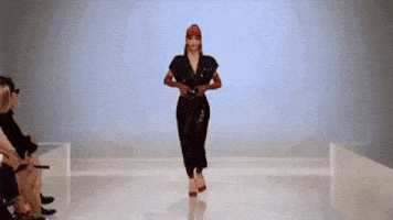 每日GIF(2021-03-31)的gif-Fashion GIF by MOODMAN