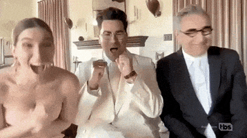 每日GIF(2021-04-05)的gif-Excited Dan Levy GIF by SAG Awards