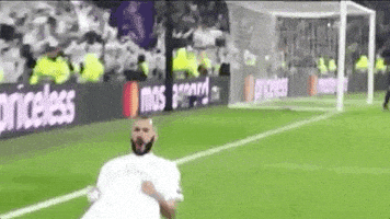 每日GIF(2021-04-11)的gif-Champions League Football GIF by UEFA