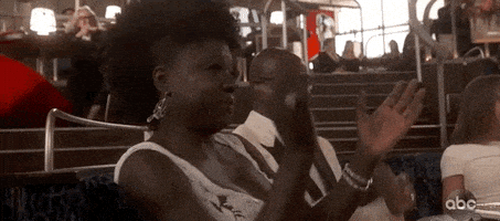 每日GIF(2021-04-26)的gif-Excited Viola Davis GIF by The Academy Awards