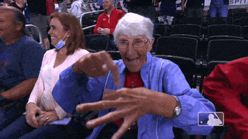 每日GIF(2021-04-29)的gif-Mix It Up Regular Season GIF by MLB