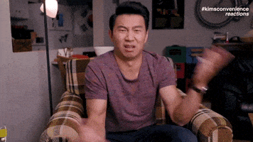 每日GIF(2021-05-05)的gif-Simu Liu Reaction GIF by Kim's Convenience