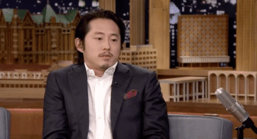 每日GIF(2021-05-11)的gif-Steven Yeun Idk GIF