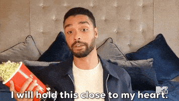 每日GIF(2021-05-17)的gif-Rege Jean Page GIF by MTV Movie & TV Awards