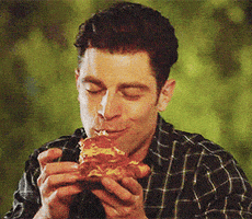 每日GIF(2021-05-17)的gif-New Girl Pizza GIF