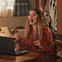 每日GIF(2021-05-22)的gif-Excited Schitts Creek GIF by CBC