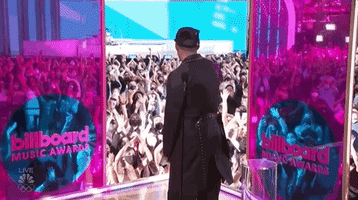 每日GIF(2021-05-24)的gif-Bad Bunny GIF by Billboard Music Awards