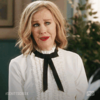 每日GIF(2021-06-02)的gif-Dan Levy Reaction GIF by Schitt's Creek