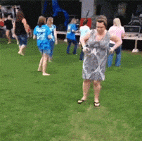 每日GIF(2021-06-06)的gif-Drunk Dance GIF