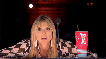 每日GIF(2021-06-24)的gif-Heidi Klum Reaction GIF by America's Got Talent
