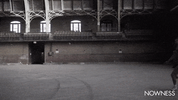 每日GIF(2021-06-25)的gif-Dance Ballet GIF by NOWNESS