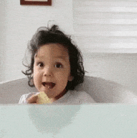 每日GIF(2021-06-28)的gif-Baby Reaction GIF