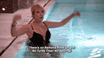 每日GIF(2021-07-08)的gif-excited pinot grigio GIF by RealityTVGIFs