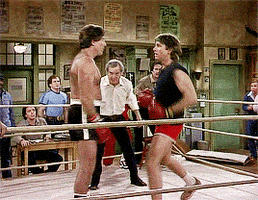 每日GIF(2021-07-09)的gif-Threes Company Coward GIF