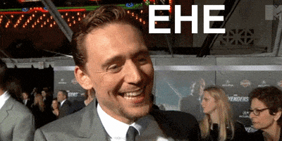 每日GIF(2021-07-09)的gif-tom hiddleston laugh GIF