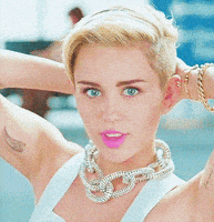 每日GIF(2021-07-10)的gif-miley cyrus wink GIF