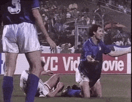 每日GIF(2021-07-12)的gif-No Way Please GIF by UEFA