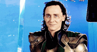 每日GIF(2021-07-15)的gif-tom hiddleston laughing GIF