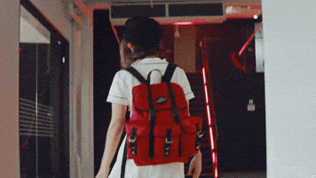 每日GIF(2021-07-20)的gif-Girl Hello GIF by 100 Thieves