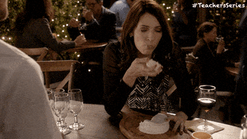 每日GIF(2021-07-26)的gif-Wine Cheese GIF by TV Land