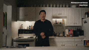 每日GIF(2021-07-27)的gif-Excited Happy Birthday GIF by Kim's Convenience