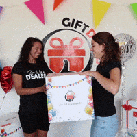 每日GIF(2021-07-29)的gif-Happy Birthday Party GIF by Tshirtdeal