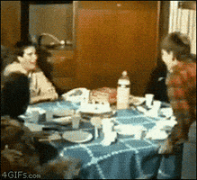 每日GIF(2021-08-06)的gif-Fail Happy Birthday GIF