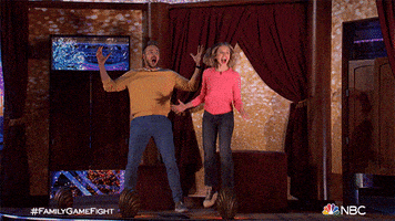 每日GIF(2021-08-20)的gif-Excited Game Show GIF by NBC