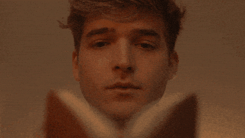 每日GIF(2021-08-24)的gif-Jenny Dandelions GIF by EBEN