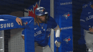 每日GIF(2021-08-27)的gif-Vibing Regular Season GIF by MLB