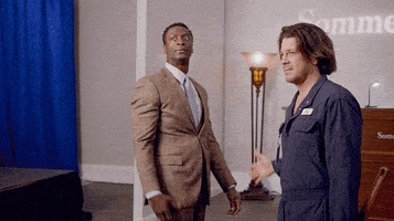每日GIF(2021-08-27)的gif-High Five Friends GIF by IMDb TV