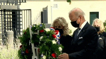 每日GIF(2021-09-12)的gif-Joe Biden GIF by GIPHY News
