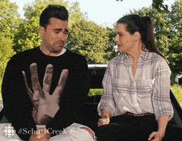 每日GIF(2021-09-12)的gif-Sad Schitts Creek GIF by CBC