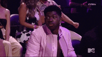 每日GIF(2021-09-13)的gif-Chillin Hanging Out GIF by 2021 MTV Video Music Awards