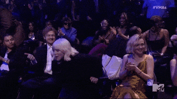 每日GIF(2021-09-13)的gif-Billie Eilish GIF by 2021 MTV Video Music Awards
