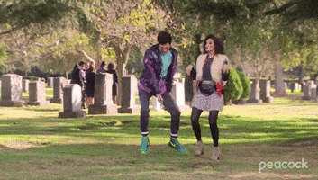每日GIF(2021-09-17)的gif-Suspicious Mona Lisa GIF by Parks and Recreation