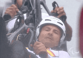 每日GIF(2021-09-18)的gif-No Idea Smh GIF by International Paralympic Committee