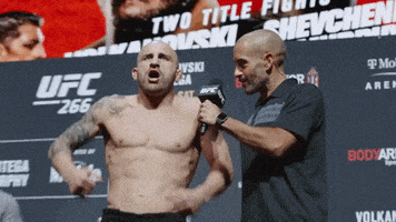 每日GIF(2021-09-26)的gif-Alexander Volkanovski Sport GIF by UFC